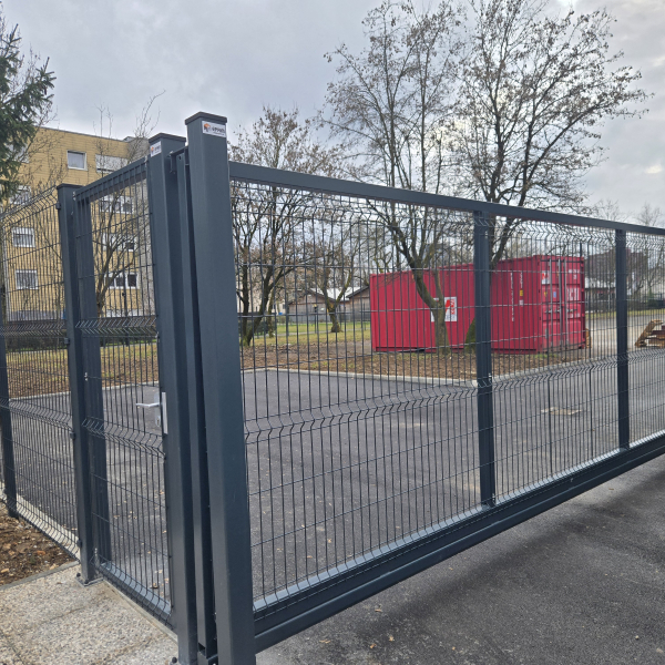 Mestna občina Ljubljana - Mladinski dom Nove Jarše - Ljubljana