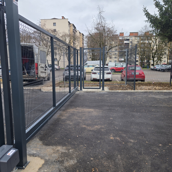 Mestna občina Ljubljana - Mladinski dom Nove Jarše - Ljubljana